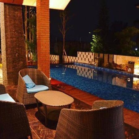 באטו Villa Agro Kusuma Pinus R7 מראה חיצוני תמונה