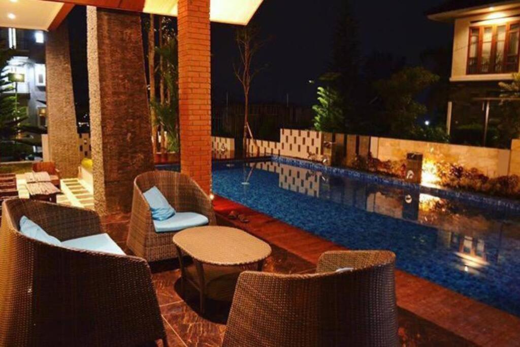 באטו Villa Agro Kusuma Pinus R7 מראה חיצוני תמונה